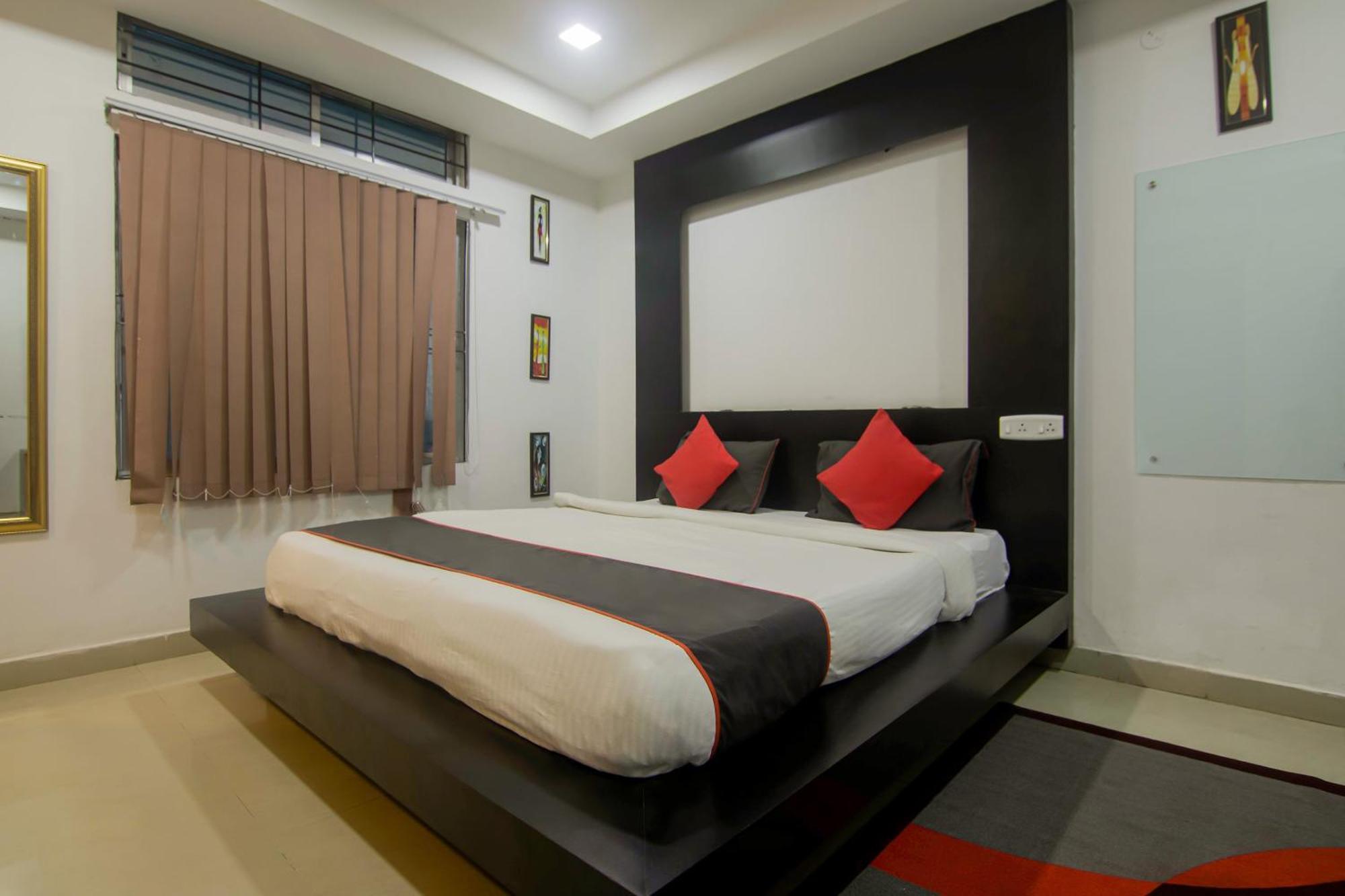 Collection O The Blu Bell Nizarapar Path Hotel Guwahati Exterior foto